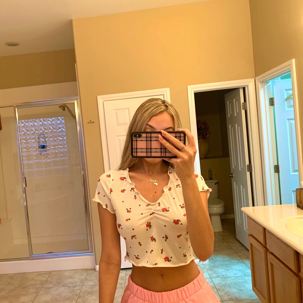 lettuce trim floral crop top